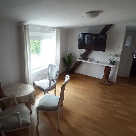 Mieszkanie Stare Apartment *